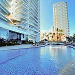 Beautiful Views On The 10Th Floor In Camino Al Mar